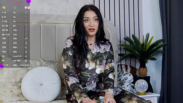 Snapshot of TasteOfDivine chatting on March 5, 2025, 4:24 pm TasteOfDivine online show from March 5, 2025, 4:24 pm
