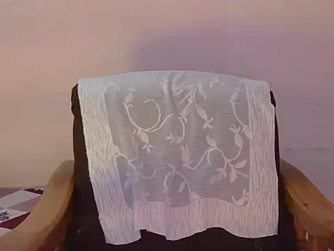 Snapshot of diva-22 chatting on September 15, 2025, 3:45 pm diva-22 online show from September 15, 2025, 3:45 pm