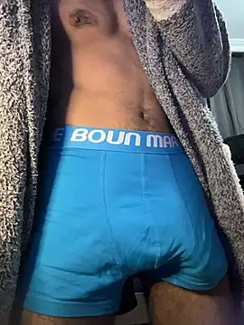 Snapshot of pxrnsenpaii chatting on November 12, 2025, 3:21 am pxrnsenpaii online show from November 12, 2025, 3:21 am