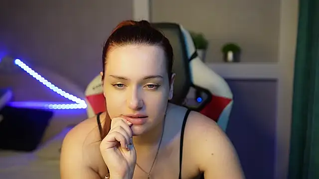 Snapshot of LisaElfy chatting on February 10, 2026, 3:44 pm LisaElfy online show from February 10, 2026, 3:44 pm