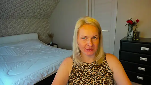 Alicee Gracee online show from November 20, 2025, 11:22 am