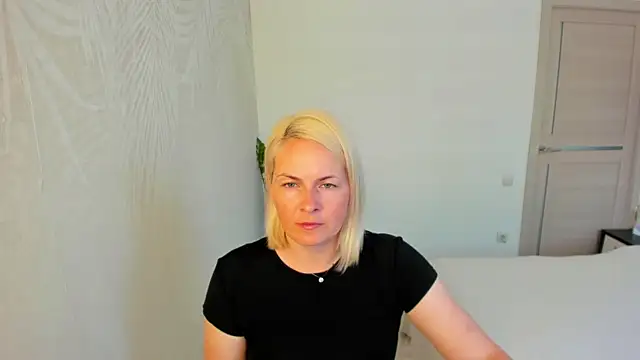 Snapshot of Alicee_Gracee chatting on June 10, 2026, 8:59 am Alicee Gracee online show from June 10, 2026, 8:59 am