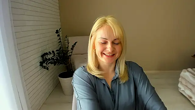 Alicee Gracee online show from March 6, 2026, 10:32 am