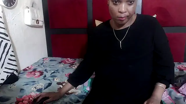 MaximTease24 online show from May 13, 2026, 10:22 am