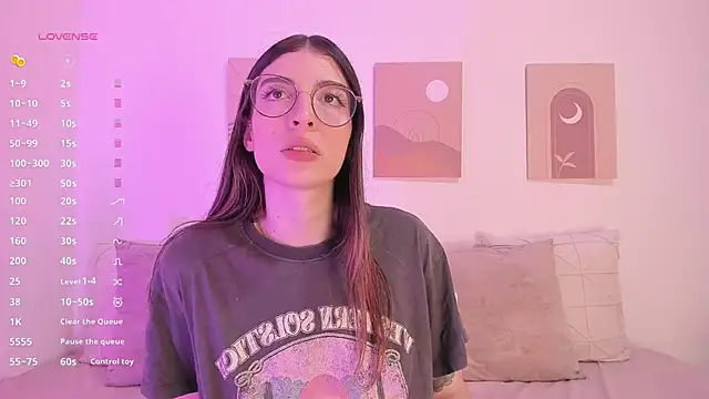 Snapshot of Mia_Heartt chatting on March 15, 2025, 12:47 am Mia Heartt online show from March 15, 2025, 12:47 am