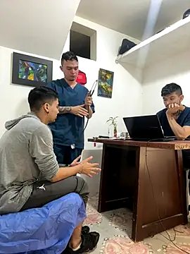 Snapshot of Anthony-Martin chatting on January 6, 2026, 1:04 pm Anthony-Martin online show from January 6, 2026, 1:04 pm