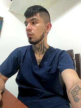 Snapshot of Anthony-Martin chatting on December 20, 2025, 11:02 am Anthony-Martin online show from December 20, 2025, 11:02 am