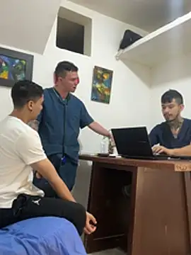 Snapshot of Anthony-Martin chatting on January 9, 2026, 1:18 pm Anthony-Martin online show from January 9, 2026, 1:18 pm