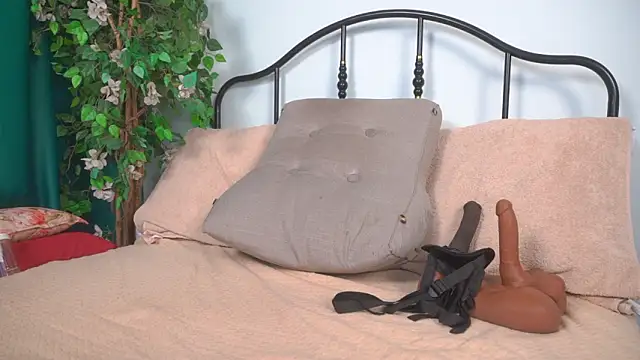 IsadoraDunkan online show from March 8, 2026, 7:28 pm