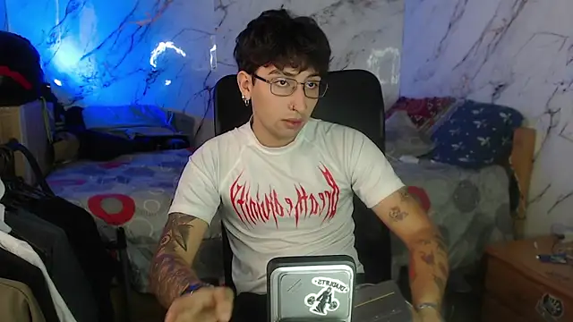 Snapshot of Dereck_Dickson chatting on February 6, 2026, 9:00 pm Dereck Dickson online show from February 6, 2026, 9:00 pm