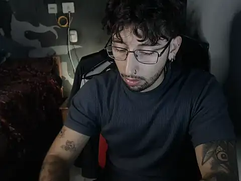 Snapshot of Dereck_Dickson chatting on October 30, 2025, 5:06 am Dereck Dickson online show from October 30, 2025, 5:06 am