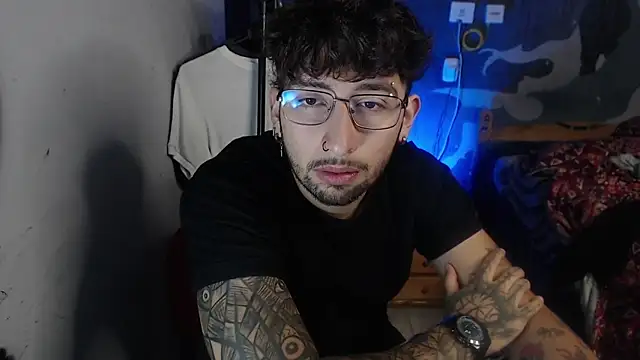 Snapshot of Dereck_Dickson chatting on November 3, 2025, 6:29 am Dereck Dickson online show from November 3, 2025, 6:29 am