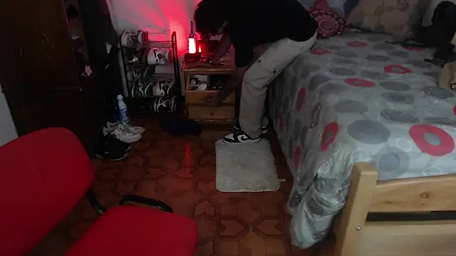 Snapshot of Dereck_Dickson chatting on October 4, 2025, 1:29 am Dereck Dickson online show from October 4, 2025, 1:29 am