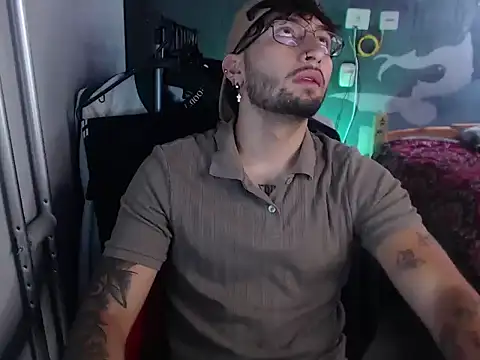 Snapshot of Dereck_Dickson chatting on October 24, 2025, 3:44 pm Dereck Dickson online show from October 24, 2025, 3:44 pm