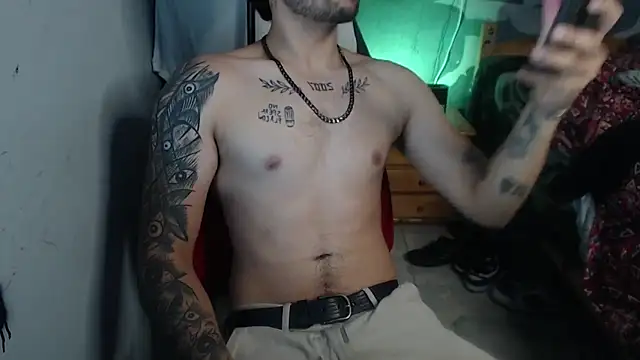 Snapshot of Dereck_Dickson chatting on November 4, 2025, 2:59 am Dereck Dickson online show from November 4, 2025, 2:59 am