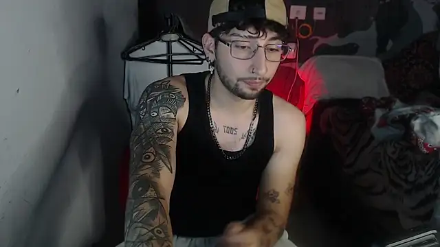 Snapshot of Dereck_Dickson chatting on November 25, 2025, 4:57 am Dereck Dickson online show from November 25, 2025, 4:57 am