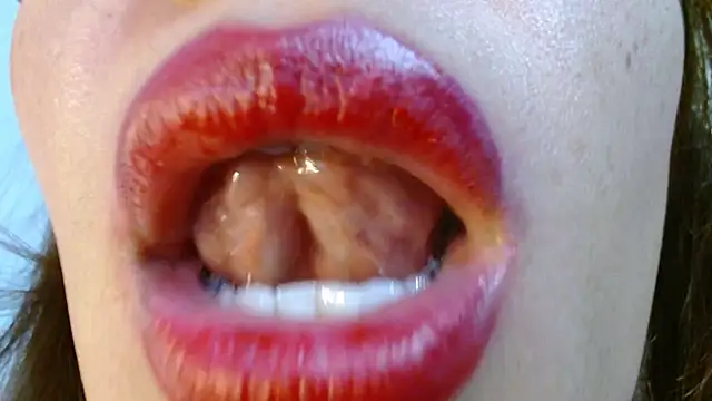 Snapshot of miss_evoleth2 chatting on November 14, 2025, 7:06 pm miss evoleth2 online show from November 14, 2025, 7:06 pm