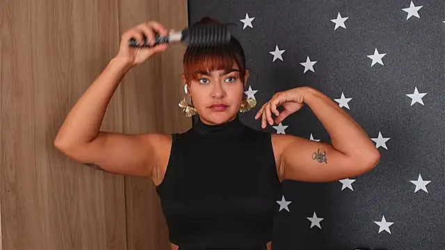 Snapshot of AshiaEkta1 chatting on October 13, 2025, 4:03 am AshiaEkta1 online show from October 13, 2025, 4:03 am