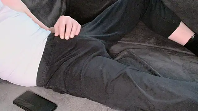 Snapshot of stivi0105 chatting on November 17, 2025, 11:58 am stivi0105 online show from November 17, 2025, 11:58 am