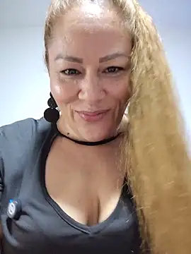 Snapshot of SluttyMilf79 chatting on July 2, 2026, 7:58 am SluttyMilf79 online show from July 2, 2026, 7:58 am