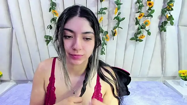 Snapshot of Lucy_Anall_ chatting on September 17, 2025, 7:49 pm Lucy Anall online show from September 17, 2025, 7:49 pm