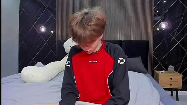 Snapshot of braxiboy chatting on February 8, 2025, 2:16 pm braxiboy online show from February 8, 2025, 2:16 pm