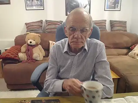 Snapshot of Ferret7777 chatting on November 5, 2025, 7:44 am Ferret7777 online show from November 5, 2025, 7:44 am