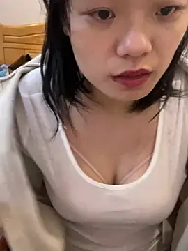 Snapshot of Bella0815 chatting on December 26, 2024, 6:52 am Bella0815 online show from December 26, 2024, 6:52 am