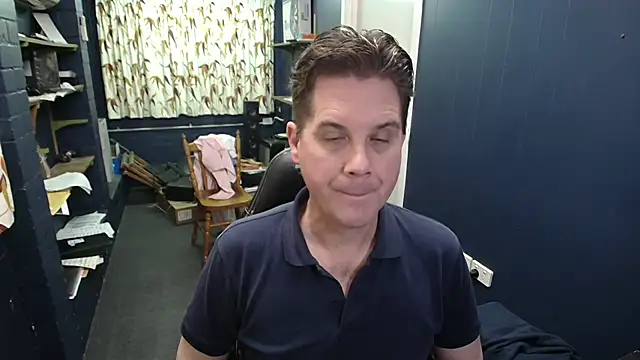 tilobinder online show from May 2, 2026, 3:28 pm