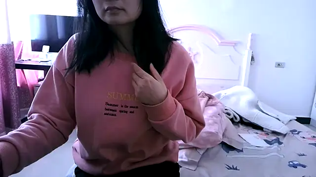 CN-Xiaoxi online show from November 23, 2025, 2:54 am