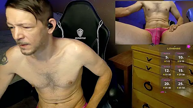 MasterForgedRayy online show from April 19, 2026, 12:17 pm