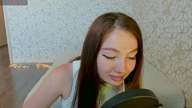 Snapshot of Lissa_Cristal chatting on July 14, 2026, 11:38 am Lissa Cristal online show from July 14, 2026, 11:38 am