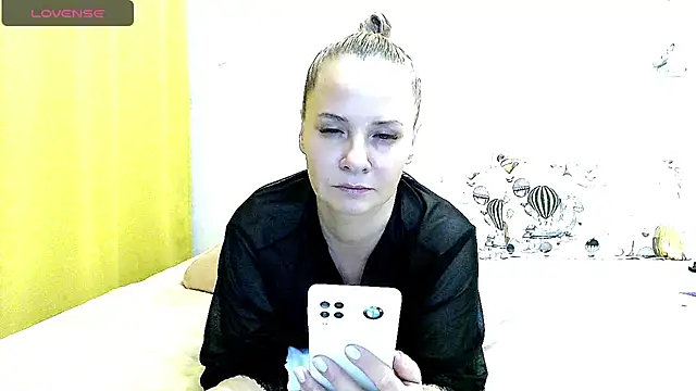 Snapshot of Milen_Milf chatting on February 4, 2025, 6:49 pm Milen Milf online show from February 4, 2025, 6:49 pm