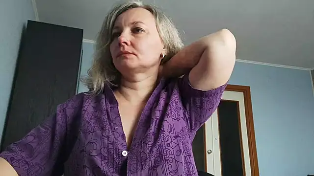 Snapshot of EdithManning chatting on March 19, 2026, 7:41 am EdithManning online show from March 19, 2026, 7:41 am