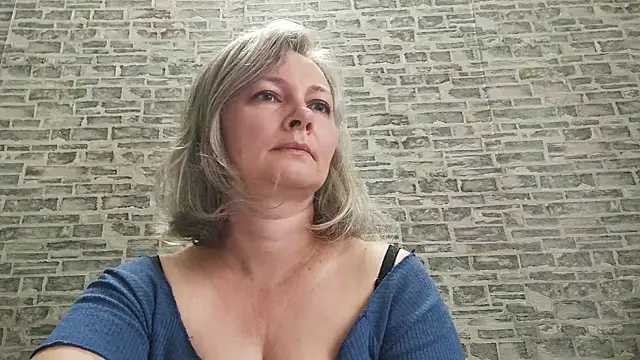 EdithManning online show from September 19, 2025, 5:11 am