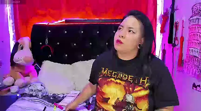 katieeandsharonn online show from February 11, 2025, 1:09 pm