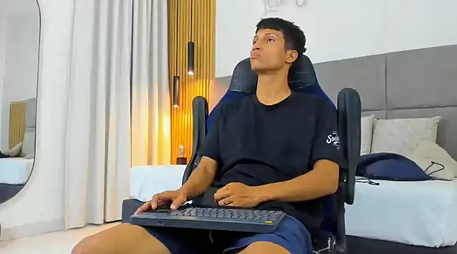 wolf james123 online show from February 1, 2025, 2:16 am