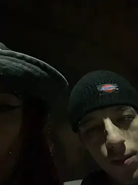 Snapshot of LianSux chatting on February 4, 2025, 4:37 am LianSux online show from February 4, 2025, 4:37 am