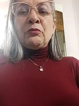Snapshot of miisevvie_ chatting on March 11, 2025, 2:32 am miisevvie online show from March 11, 2025, 2:32 am