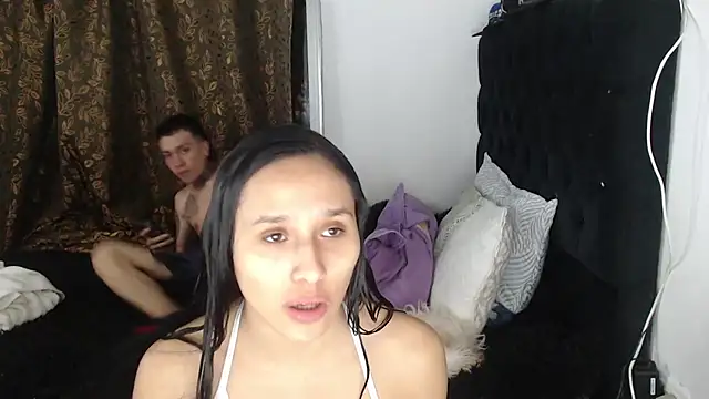 Snapshot of Kitty_and_jake chatting on November 22, 2025, 6:23 am Kitty and jake online show from November 22, 2025, 6:23 am