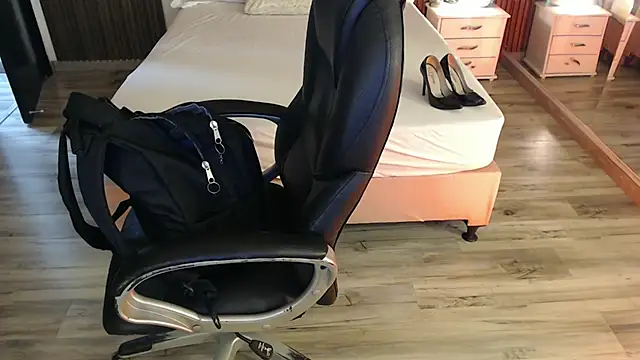 Sam mansson66 online show from March 18, 2026, 12:19 pm