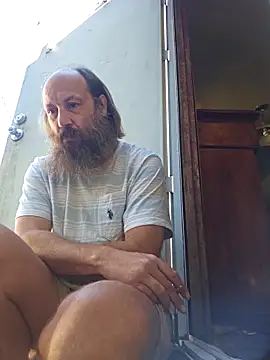 Snapshot of Beyond1978 chatting on October 15, 2025, 6:16 pm Beyond1978 online show from October 15, 2025, 6:16 pm