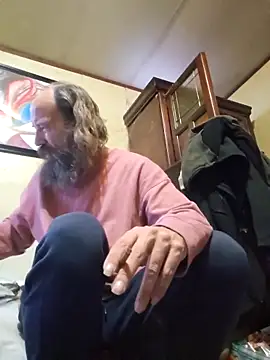 Snapshot of Beyond1978 chatting on November 28, 2025, 12:38 pm Beyond1978 online show from November 28, 2025, 12:38 pm