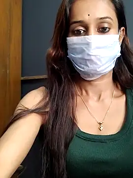 Oleevia online show from November 18, 2025, 8:06 am