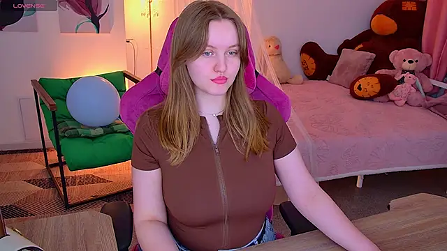 KellyPoter online show from April 18, 2026, 10:50 am