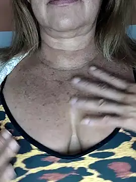 Snapshot of Kasandra_Ho chatting on September 12, 2025, 6:46 am Kasandra Ho online show from September 12, 2025, 6:46 am