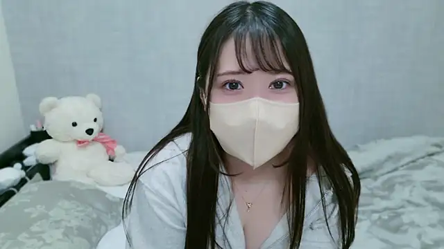 Snapshot of -SHIZUKU- chatting on March 1, 2025, 12:45 pm -SHIZUKU- online show from March 1, 2025, 12:45 pm