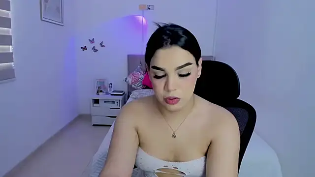 Snapshot of linda_zaam83866 chatting on October 4, 2025, 5:47 pm linda zaam83866 online show from October 4, 2025, 5:47 pm