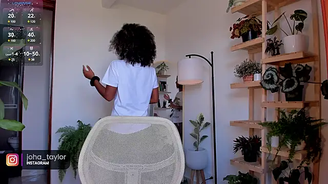 Snapshot of Johaphyton chatting on December 3, 2024, 7:06 pm Johaphyton online show from December 3, 2024, 7:06 pm