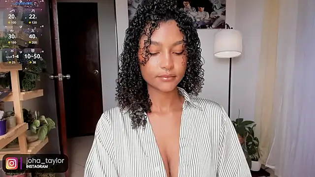 Snapshot of Johaphyton chatting on October 3, 2025, 6:09 pm Johaphyton online show from October 3, 2025, 6:09 pm